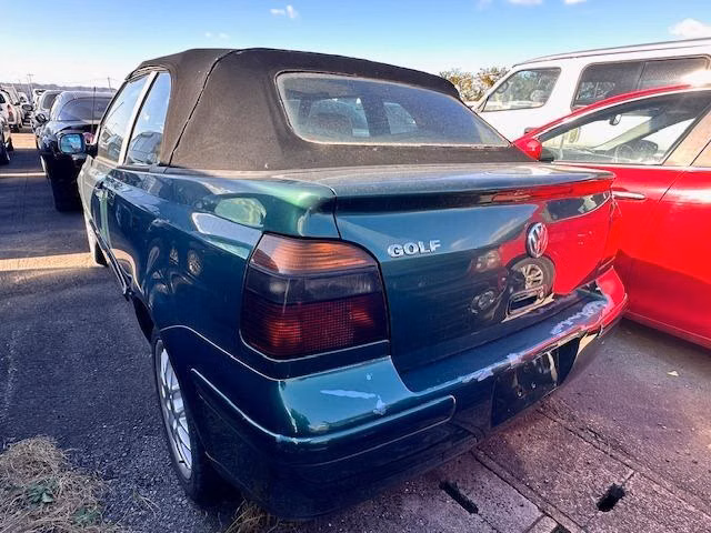 VOLKSWAGEN GOLF