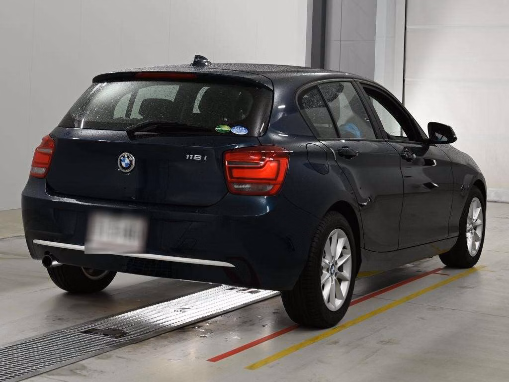BMW 1-SERIES