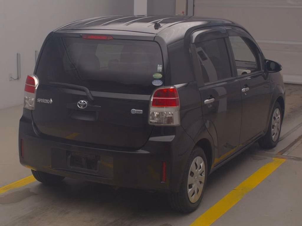 TOYOTA SPADE