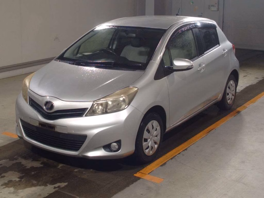 TOYOTA VITZ