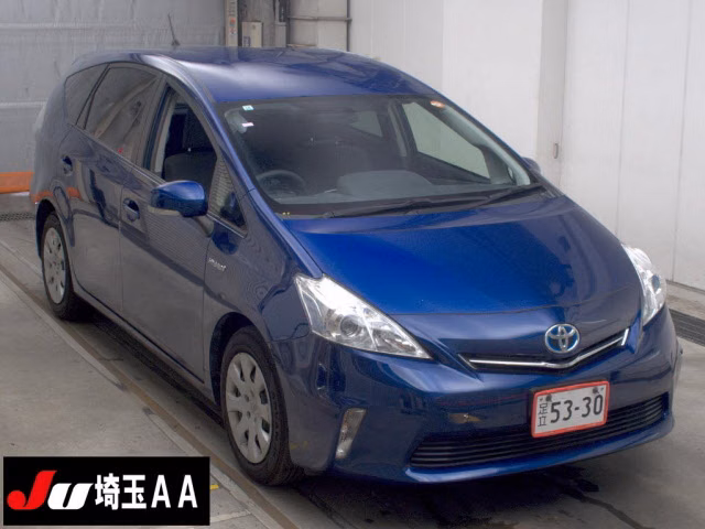 TOYOTA PRIUS ALPHA