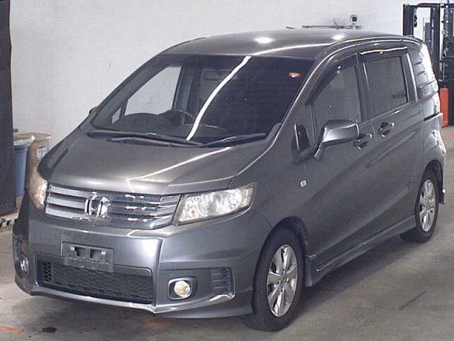 HONDA FREED SPIKE