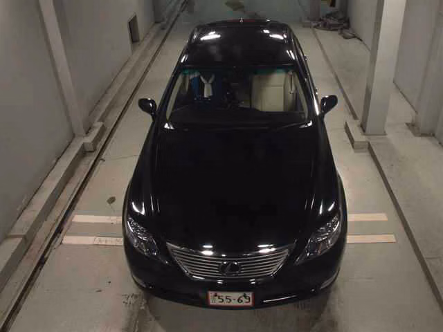 LEXUS LS600H