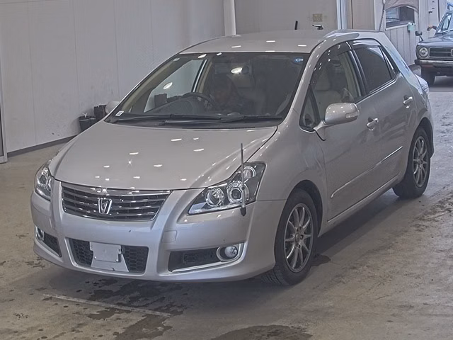 TOYOTA BLADE