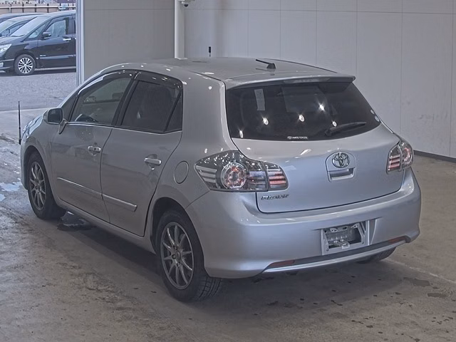 TOYOTA BLADE