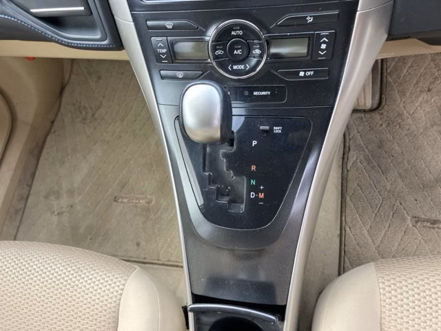 TOYOTA BLADE