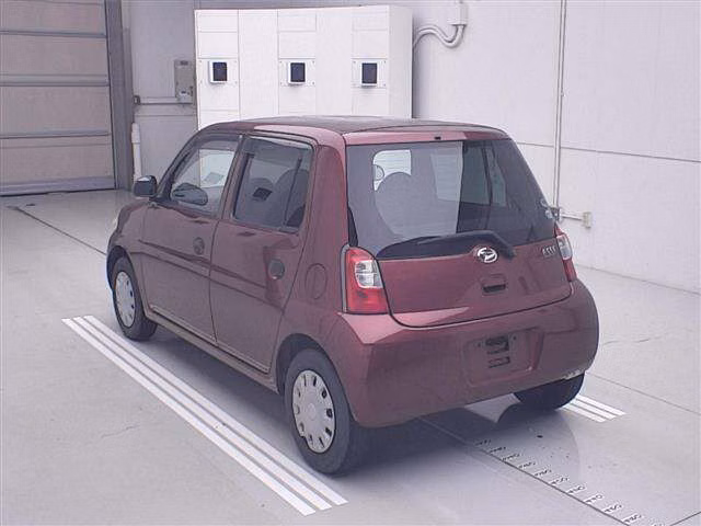 DAIHATSU ESSE