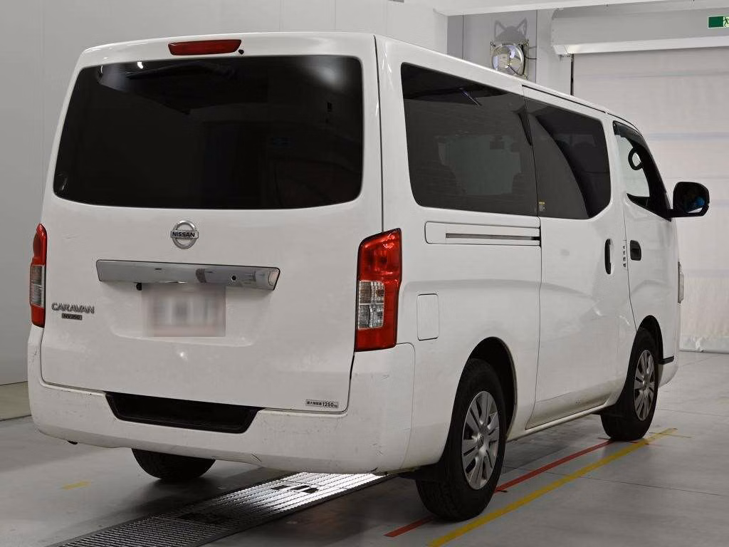 NISSAN NV350 CARAVAN