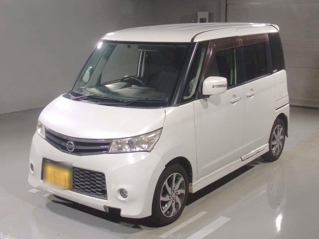 NISSAN ROOX
