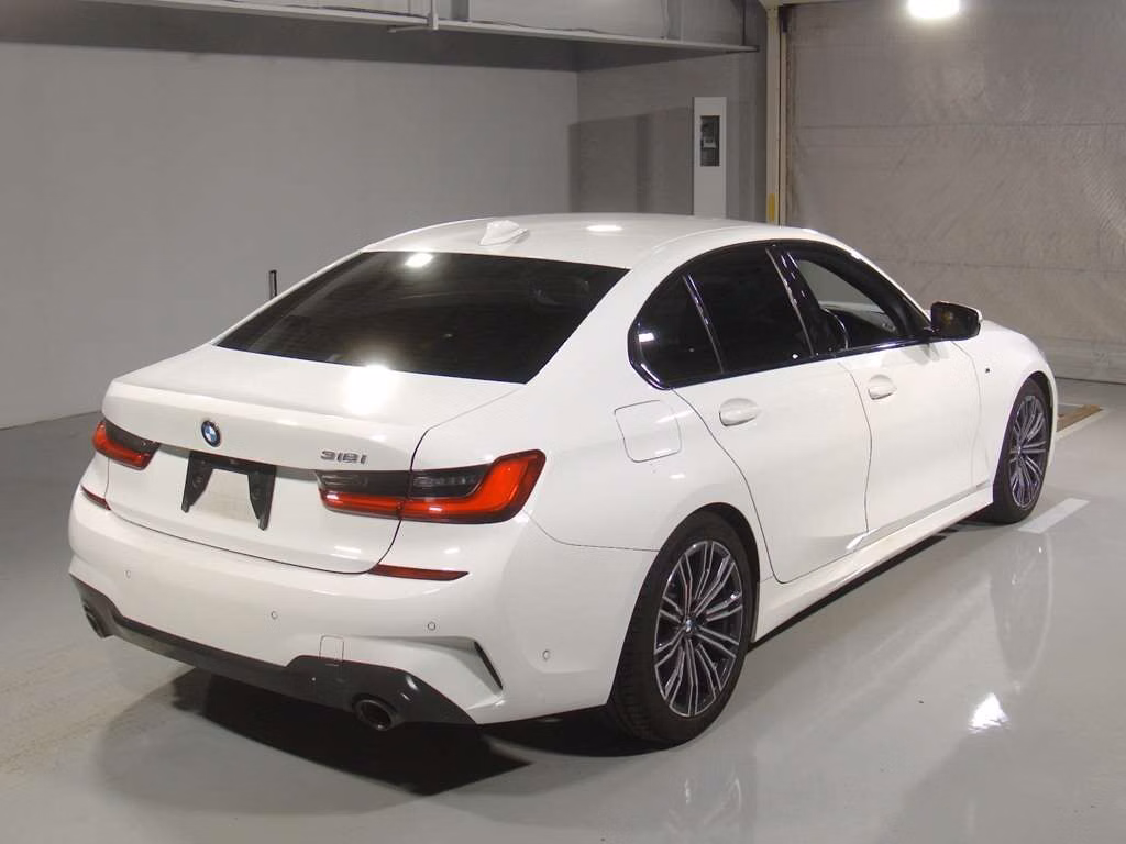 BMW 3-SERIES