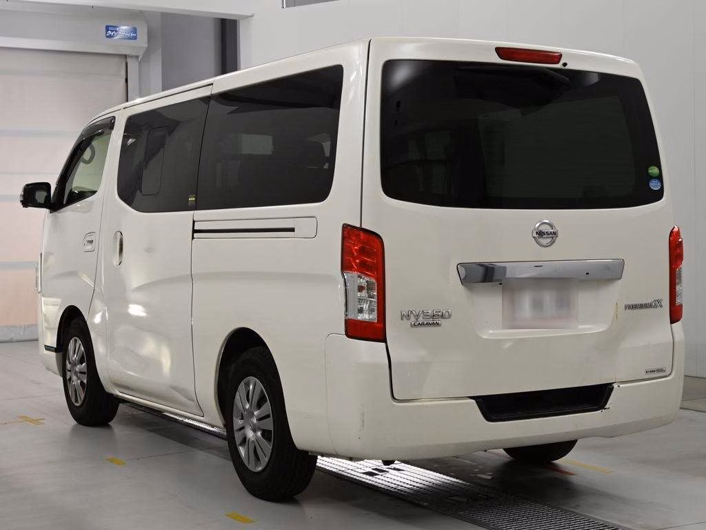 NISSAN NV350 CARAVAN