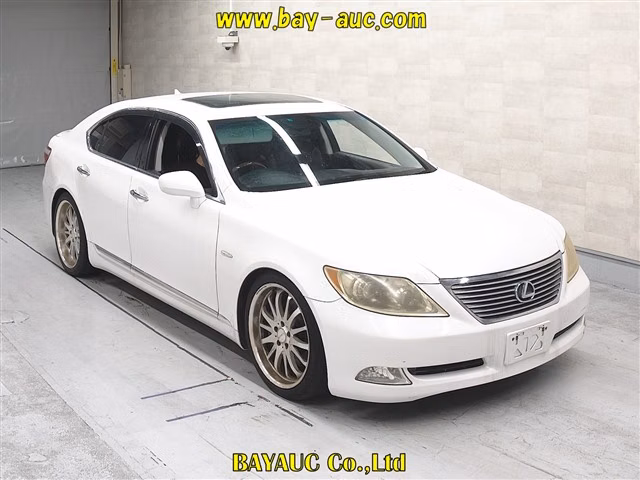 Lexus LS460