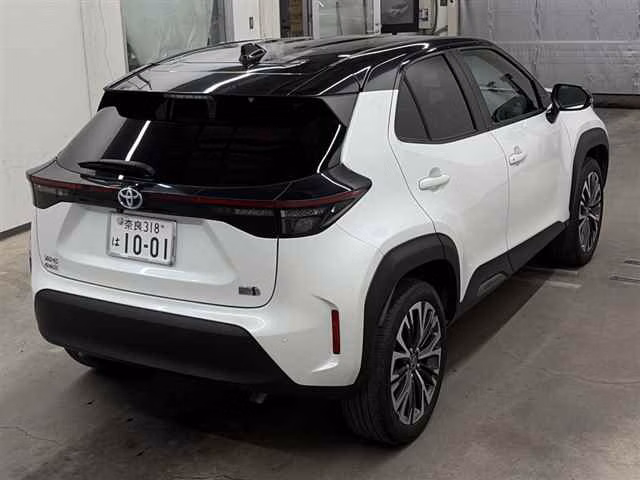 TOYOTA YARIS CROSS