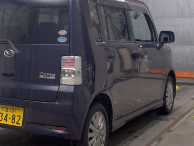 DAIHATSU MOVE CONTE