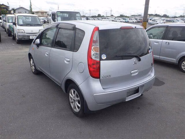 MITSUBISHI COLT