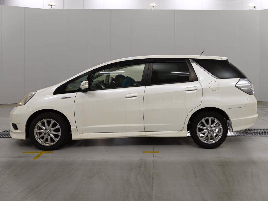HONDA FIT SHUTTLE