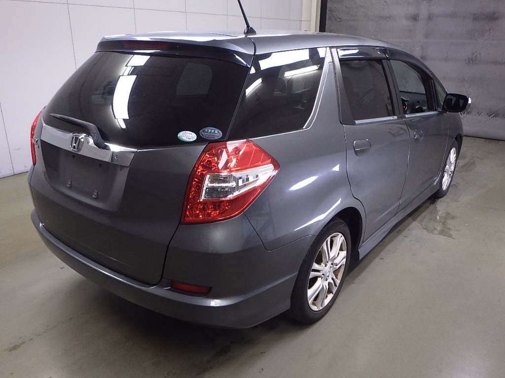 HONDA FIT SHUTTLE