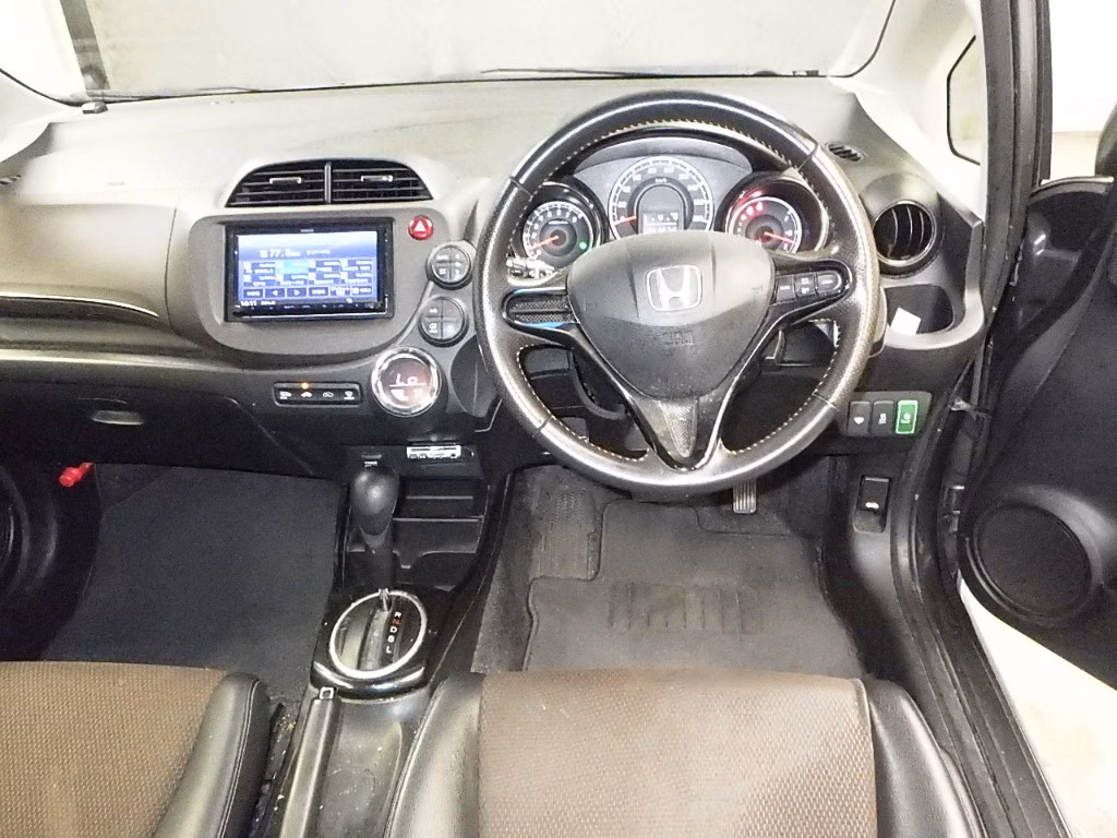 HONDA FIT SHUTTLE
