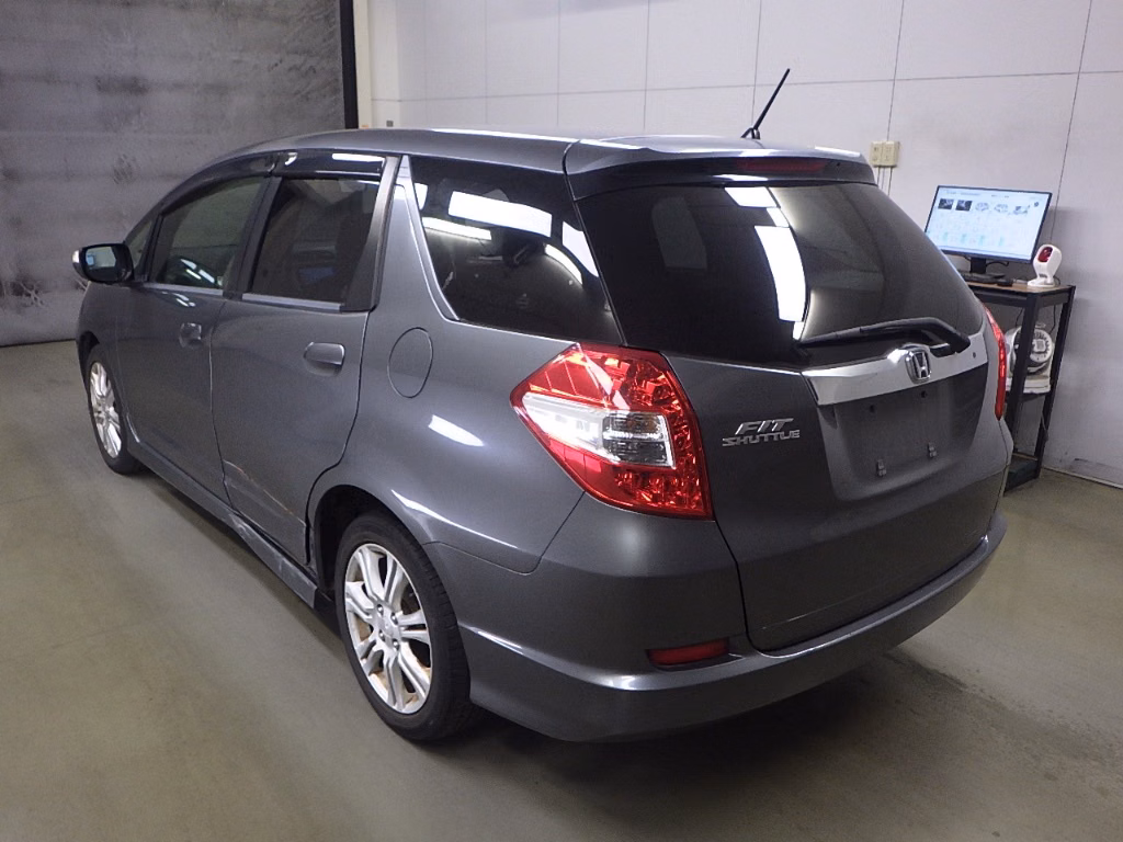 HONDA FIT SHUTTLE