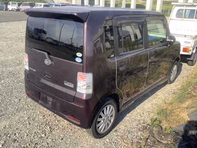 DAIHATSU MOVE CONTE