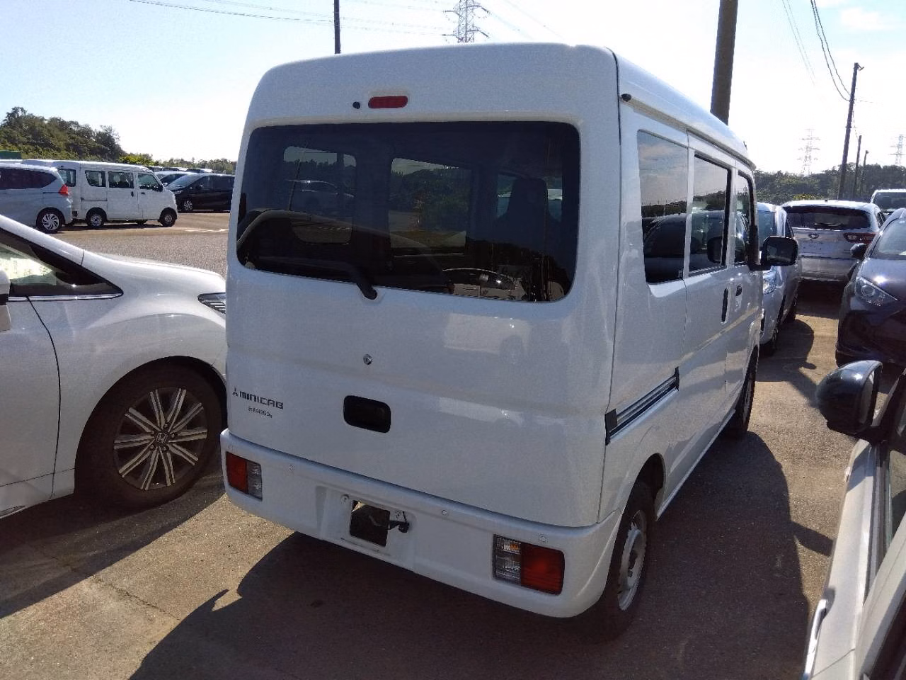 MITSUBISHI MINICAB