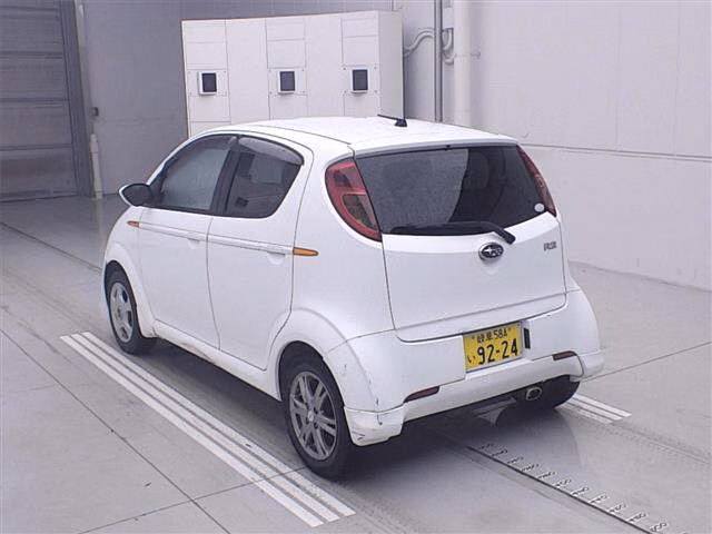SUBARU R2