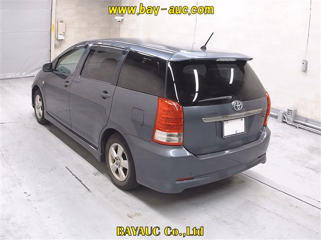 TOYOTA WISH