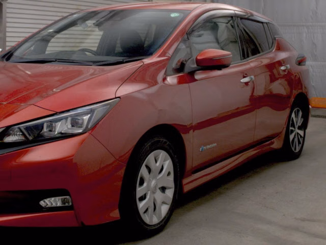 NISSAN LEAF