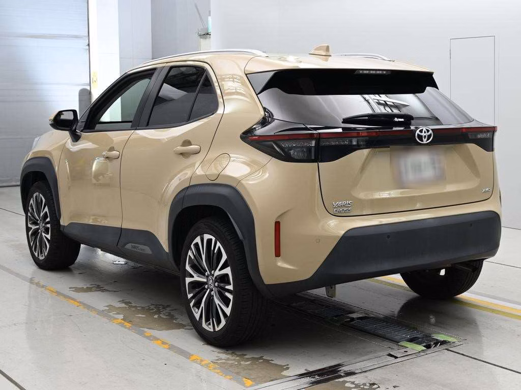 TOYOTA YARIS CROSS