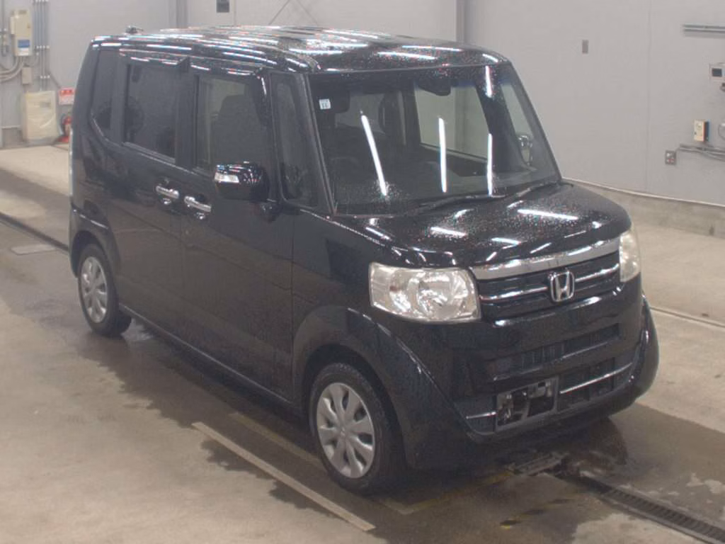 HONDA N-BOX