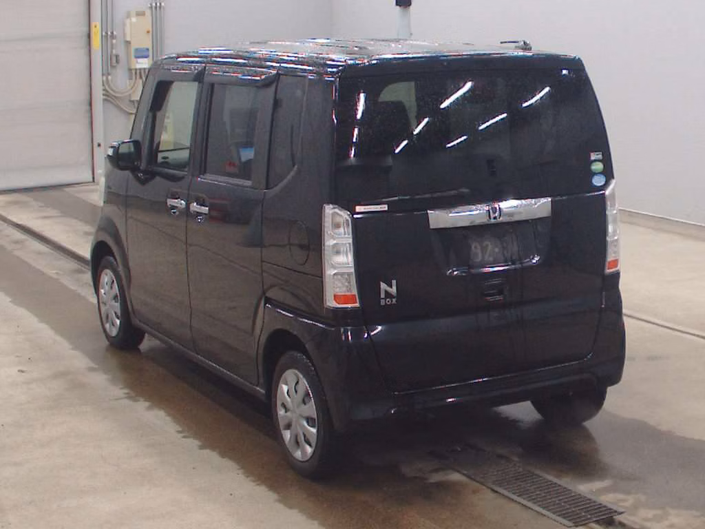 HONDA N-BOX