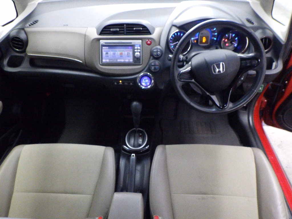 HONDA FIT SHUTTLE