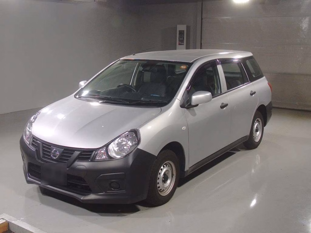 Nissan AD
