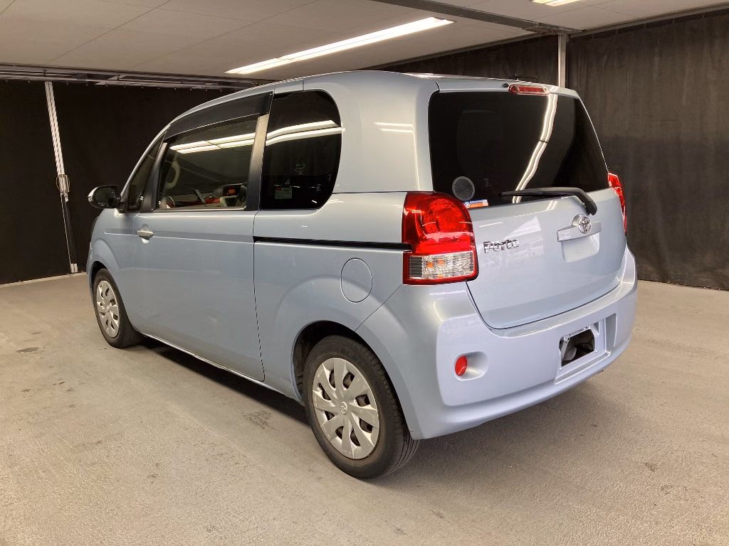 TOYOTA PORTE