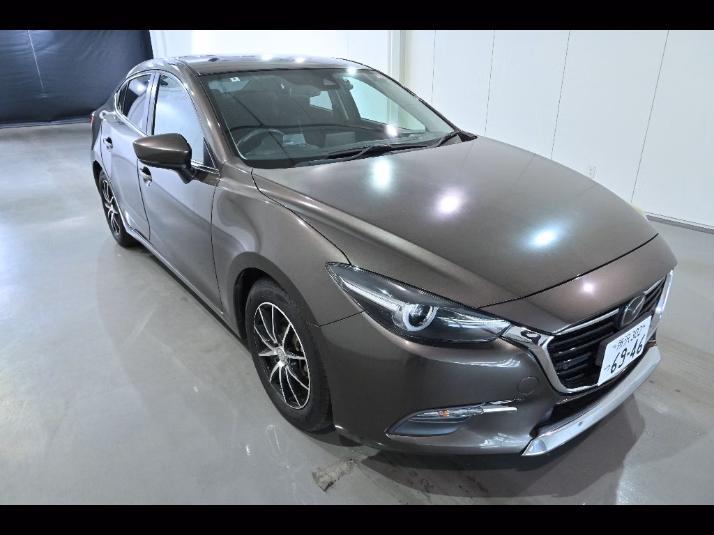 MAZDA AXELA