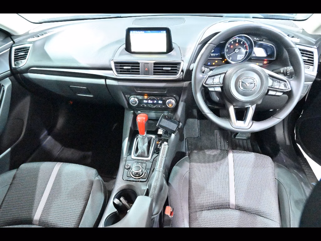 MAZDA AXELA