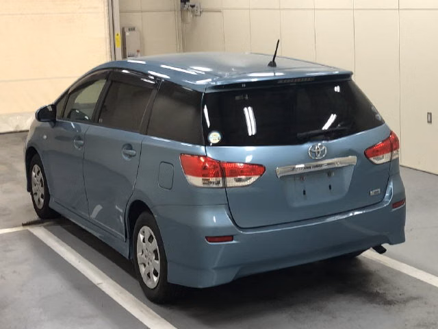 TOYOTA WISH