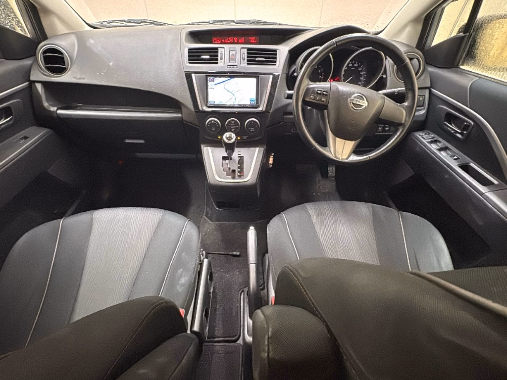 NISSAN LAFESTA