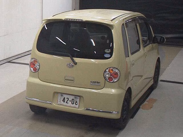 DAIHATSU MOVE LATTE