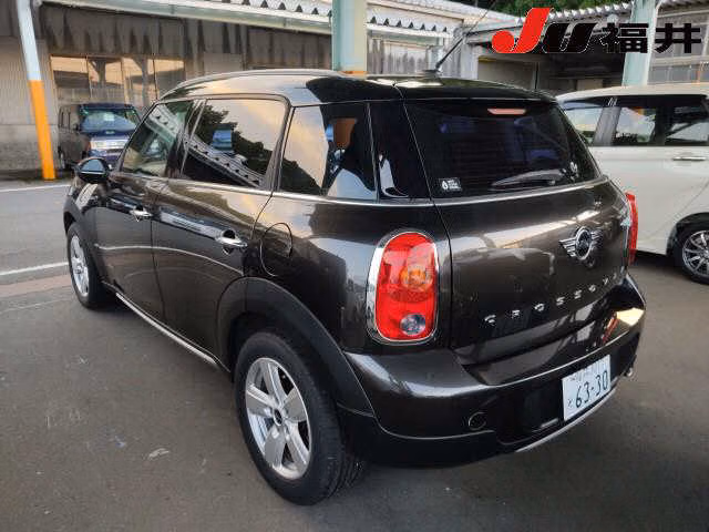 MINI CROSSOVER