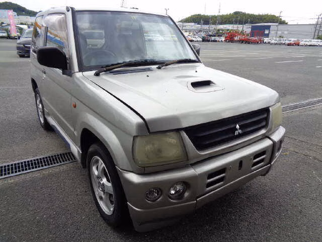 MITSUBISHI PAJERO MINI