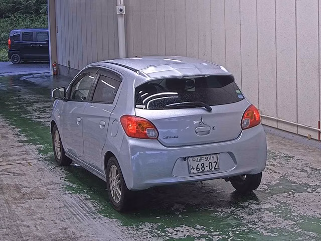 MITSUBISHI MIRAGE