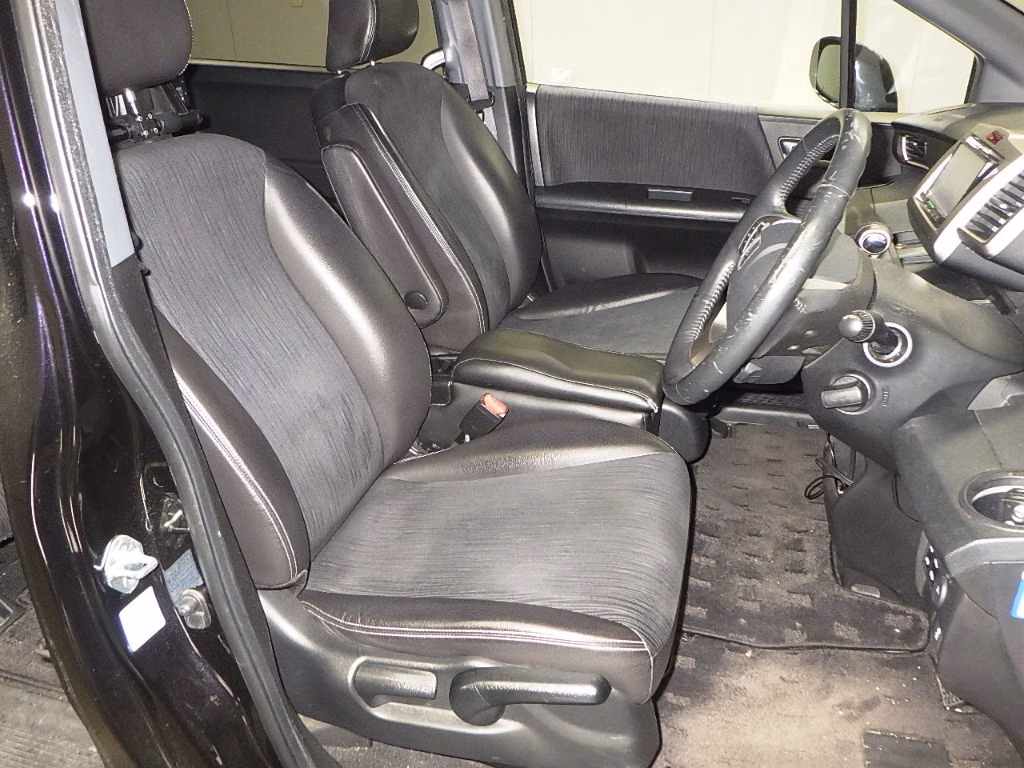 HONDA FREED SPIKE