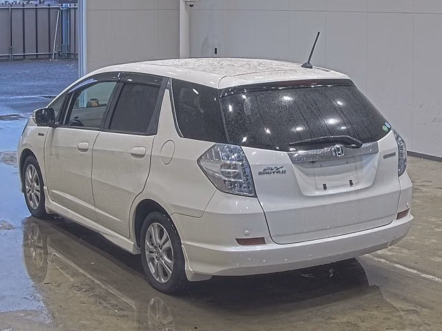 HONDA FIT SHUTTLE