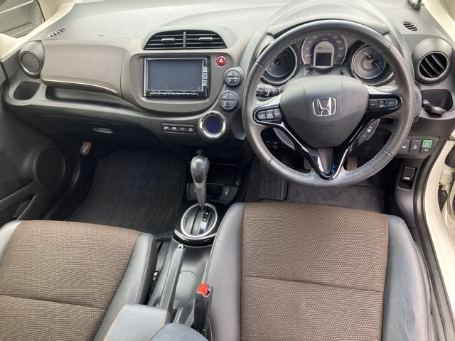 HONDA FIT SHUTTLE
