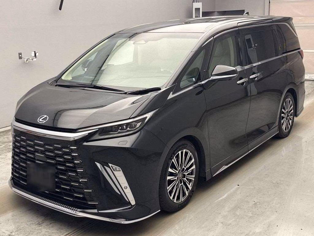 LEXUS LM500H