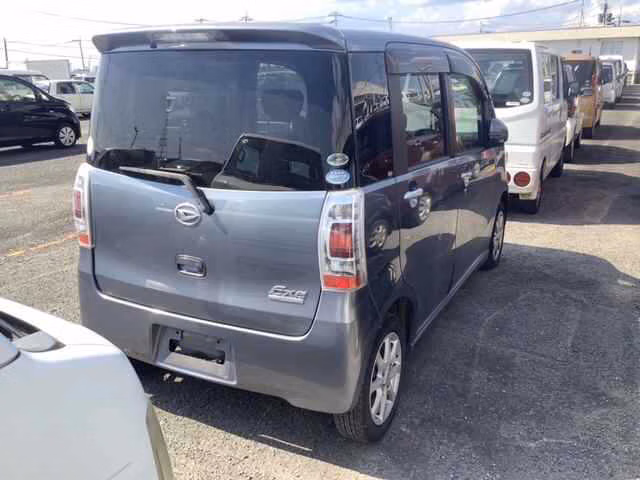 DAIHATSU TANTO EXE