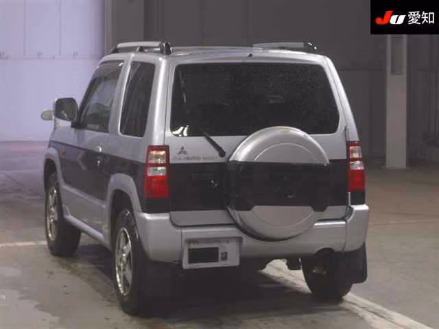 MITSUBISHI PAJERO MINI