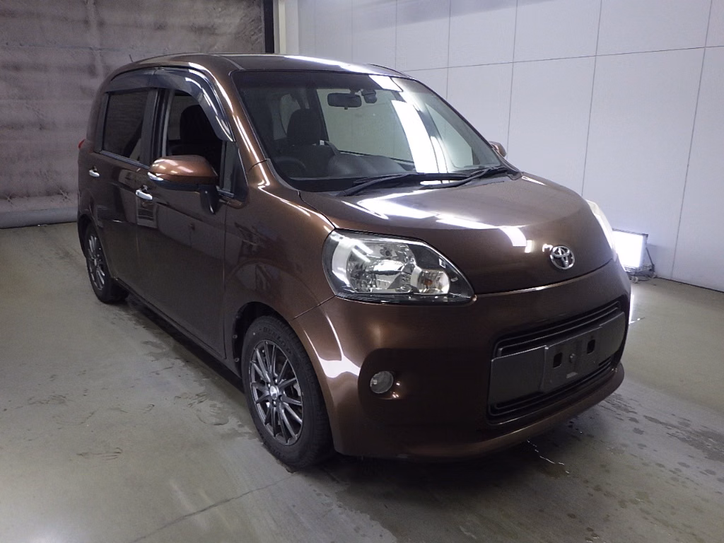 TOYOTA PORTE