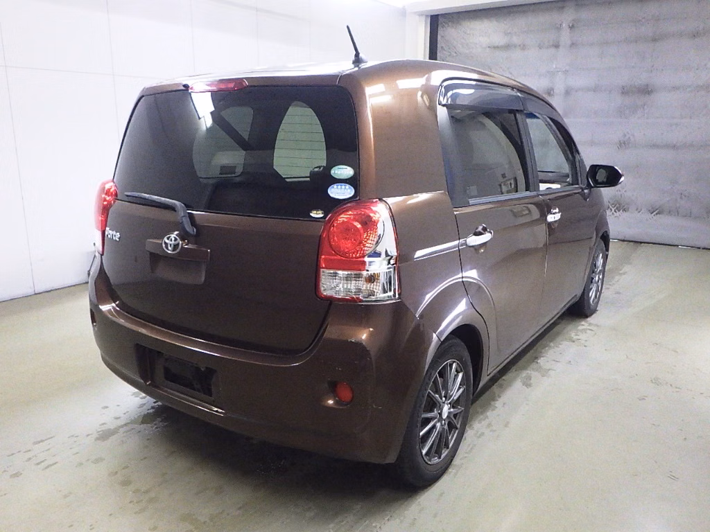 TOYOTA PORTE